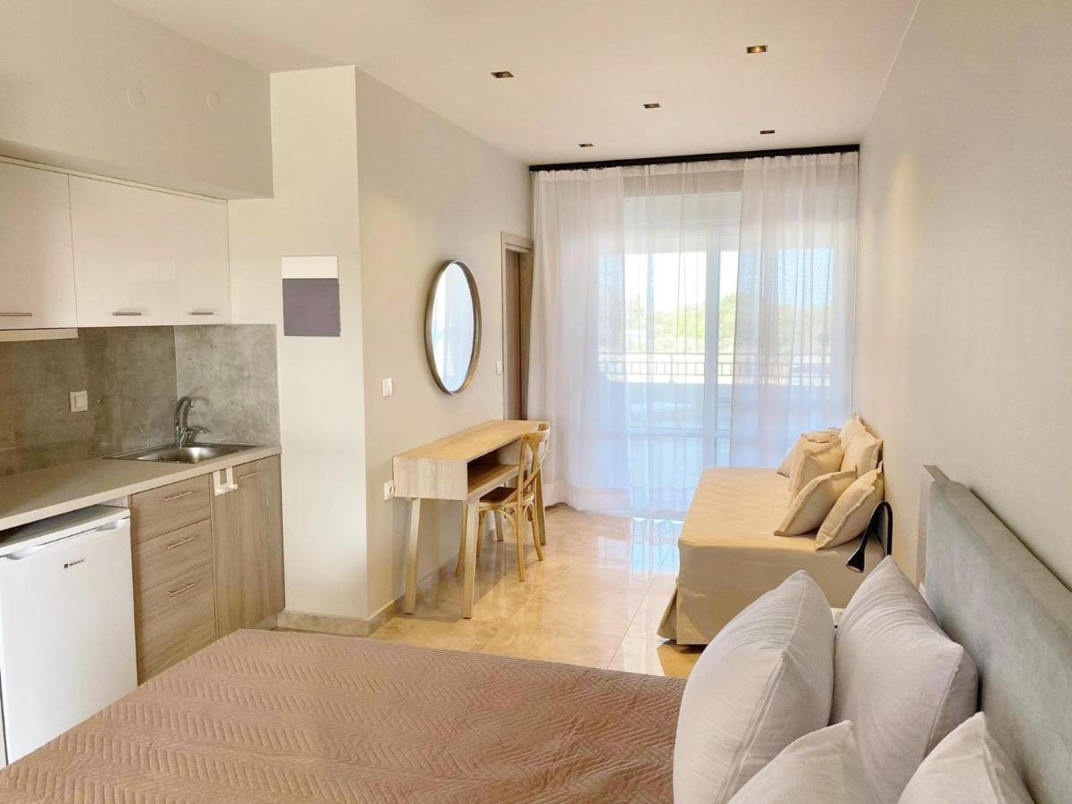 Houmas Apartments Yialos 外观 照片