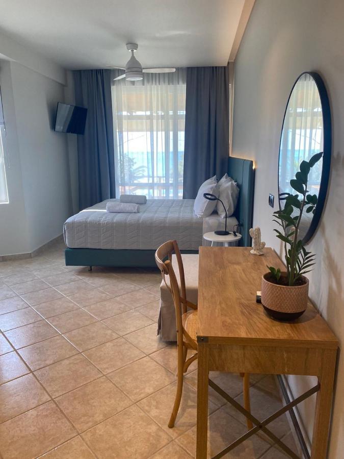 Houmas Apartments Yialos 外观 照片